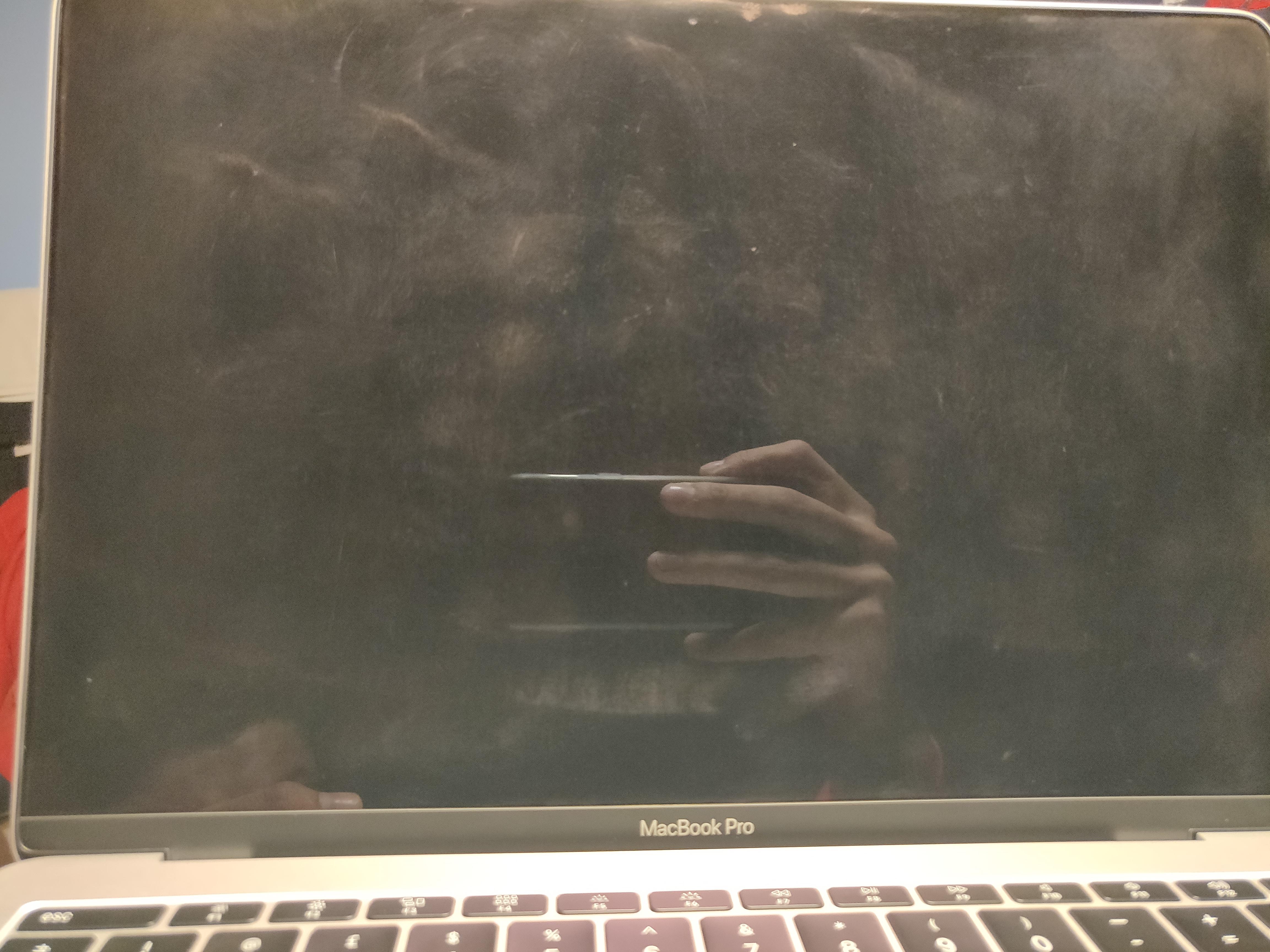 cleaning mac air screen